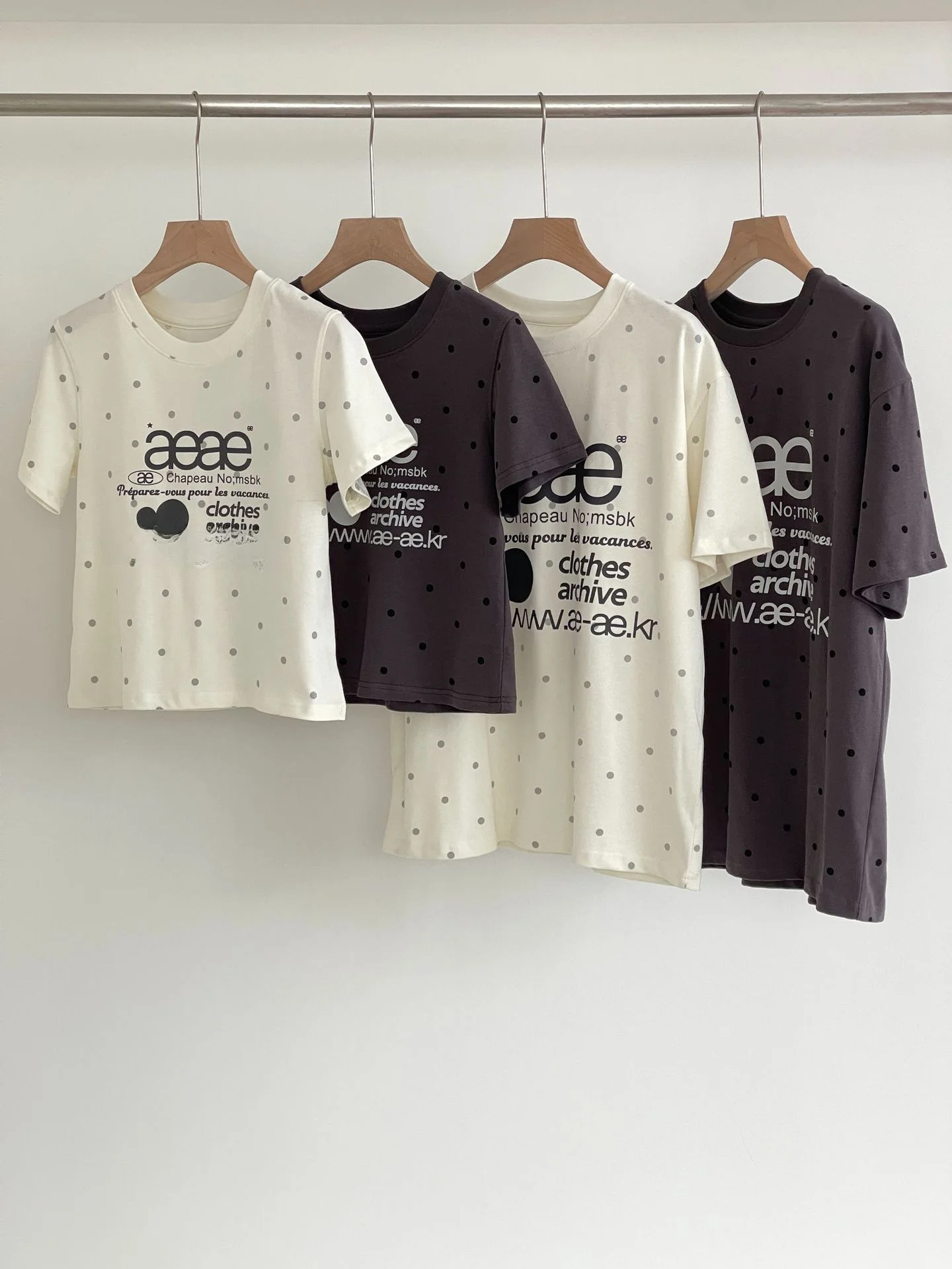 

Cute Polka Dot Letter Print Summer ort Sve T-irt Women's Casual Comfortable Breathable round Ne Top