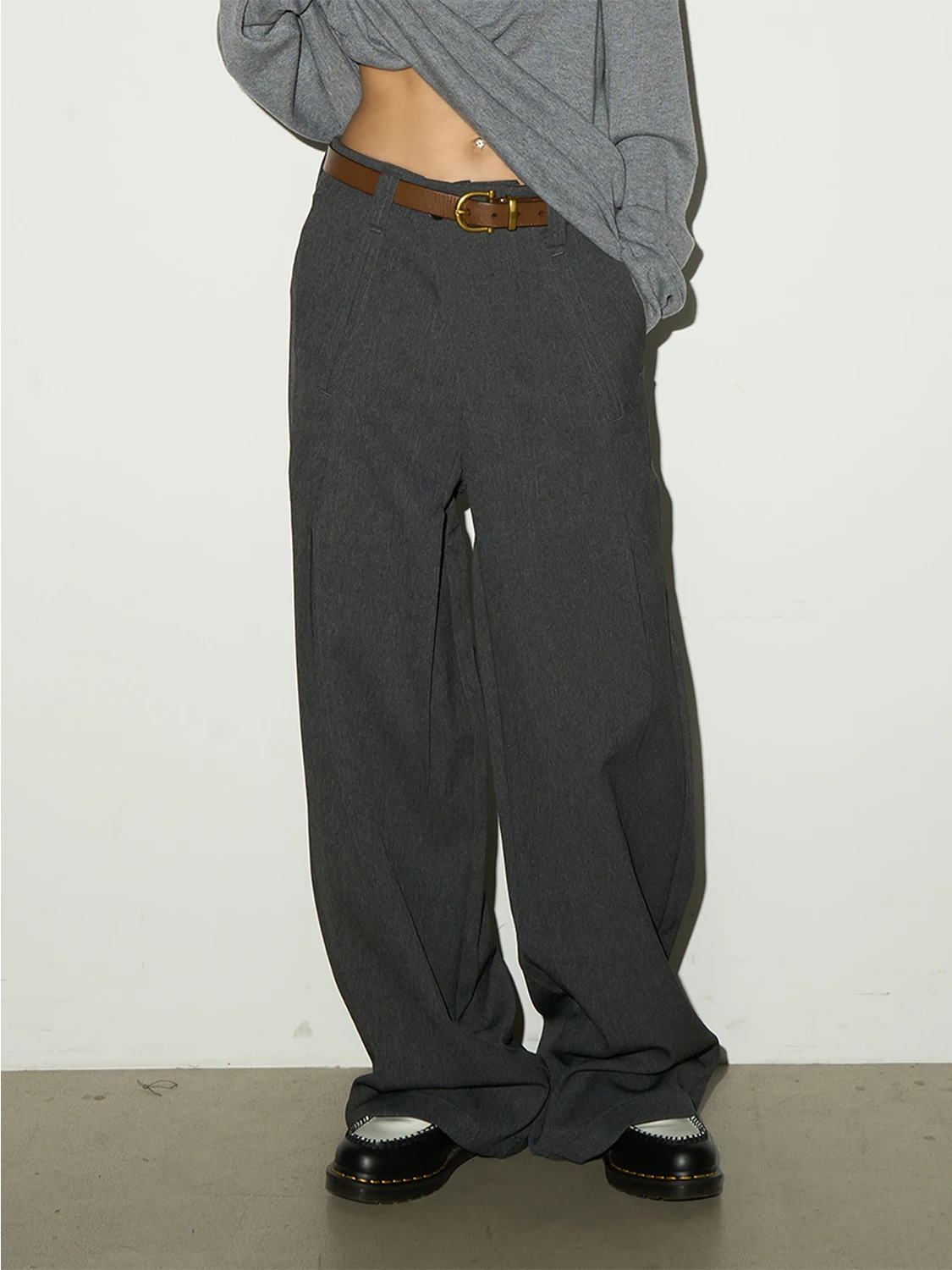 

MICHINNYON Arc Structure 3D Pleat Bend Knife Wide Leg Casual Pants Men Women Cleanfit American Sle Striped l Waist Bu...