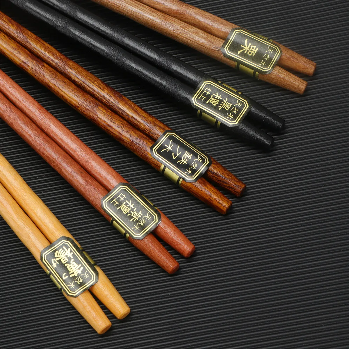 Juego de 5 pares de palillos de madera natural, madera dura maciza, reutilizables, ecológicos, ligeros, para sushi, hot pot, sopa de fideos, comida asiática