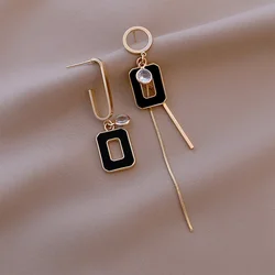 2024 New Design Asymmetric Geometric Black Square Pendant Metal Long Earrings Fashion Classic Jewelry for Party Woman‘s Earring