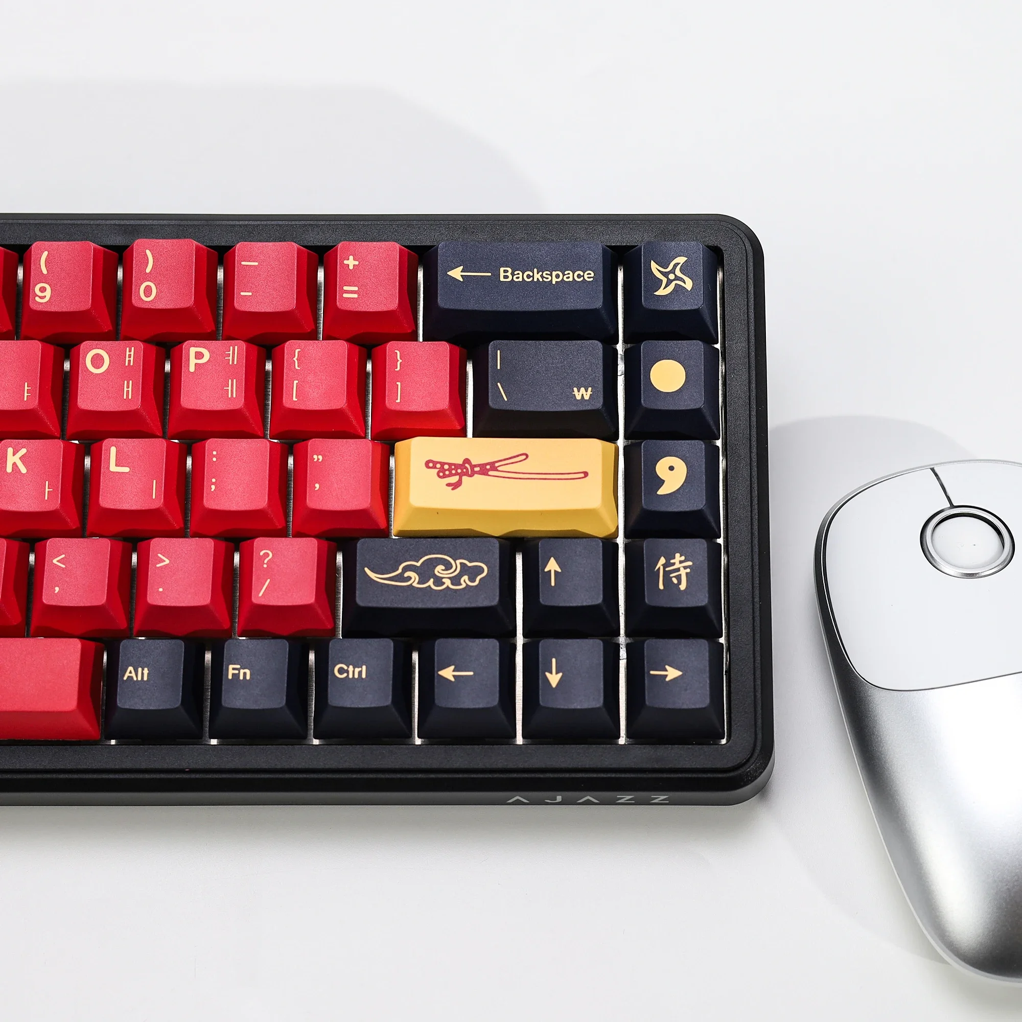 KBDiy Koreanische Tastenkappen Retro GMK Red Samurai Cherry Profile PBT Ailce Tastenkappen-Set für 60% Gaming Mechanische Tastatur – Detail 10
