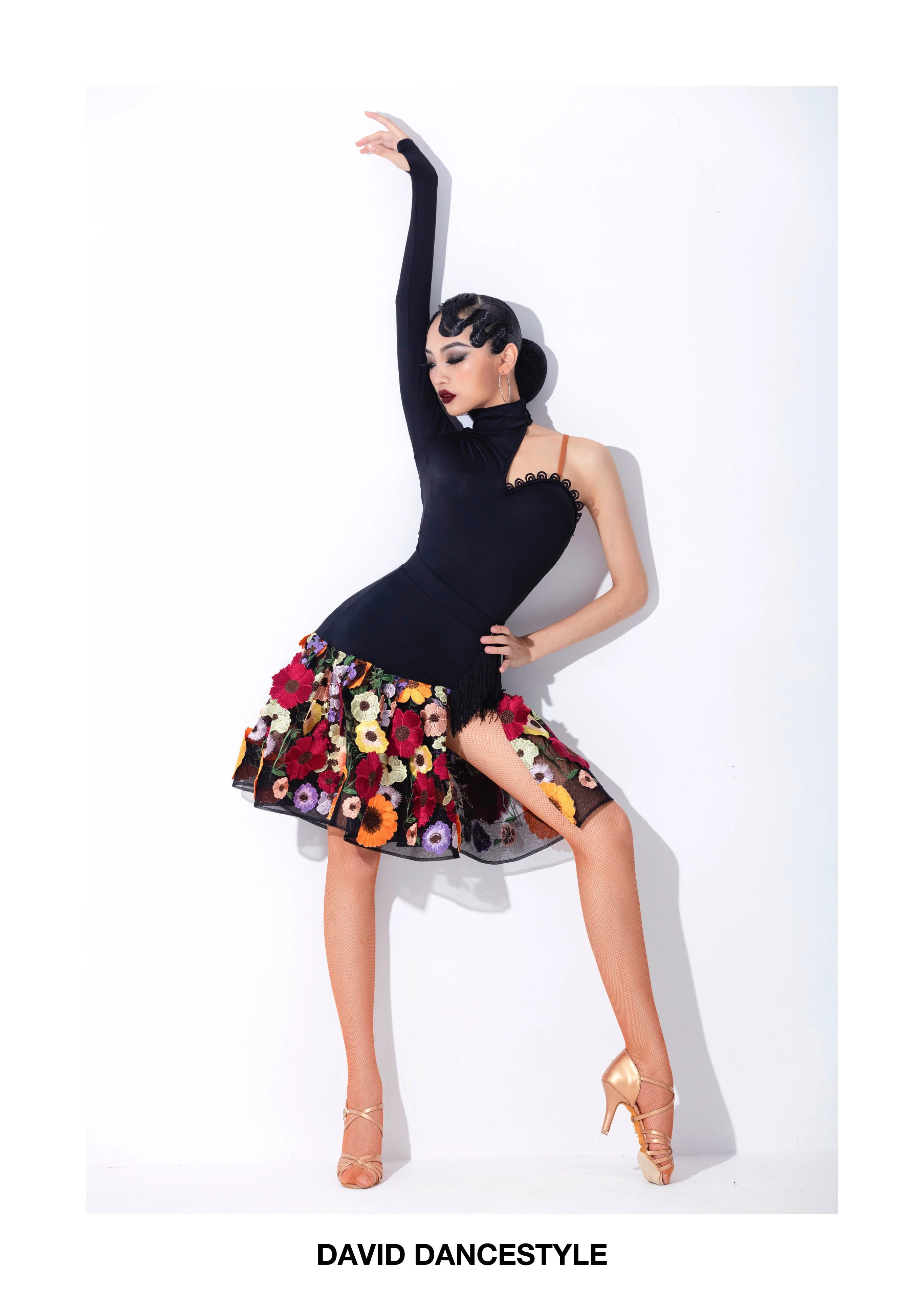 

UK Latin Dance Dress Stylish Two Piece Set for Adults Single Sleeve with Thumb Holes Floral Slit Skirt