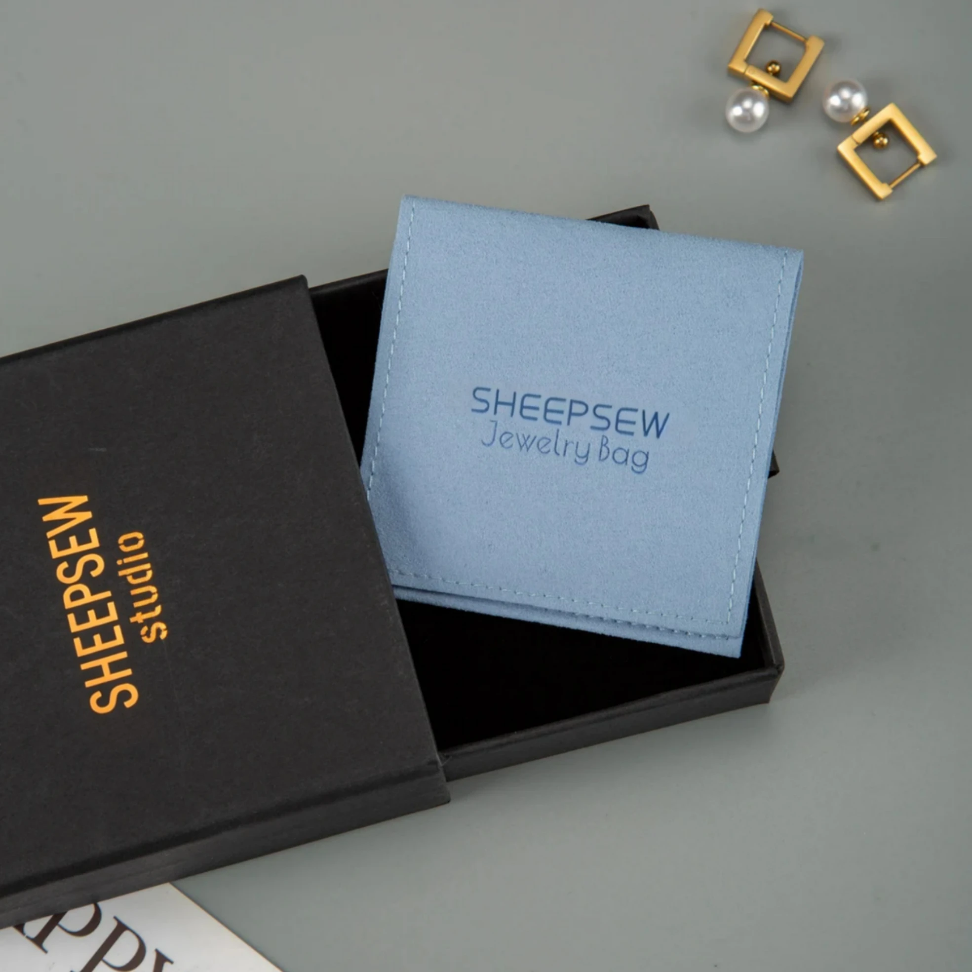 

20 шт., пылезащитный дизайн, изысканные хлопковые сумки для ювелирных изделий, пыленепроницаемые конверты, сумки с внутренней картой для ожерелья, серег, колец S