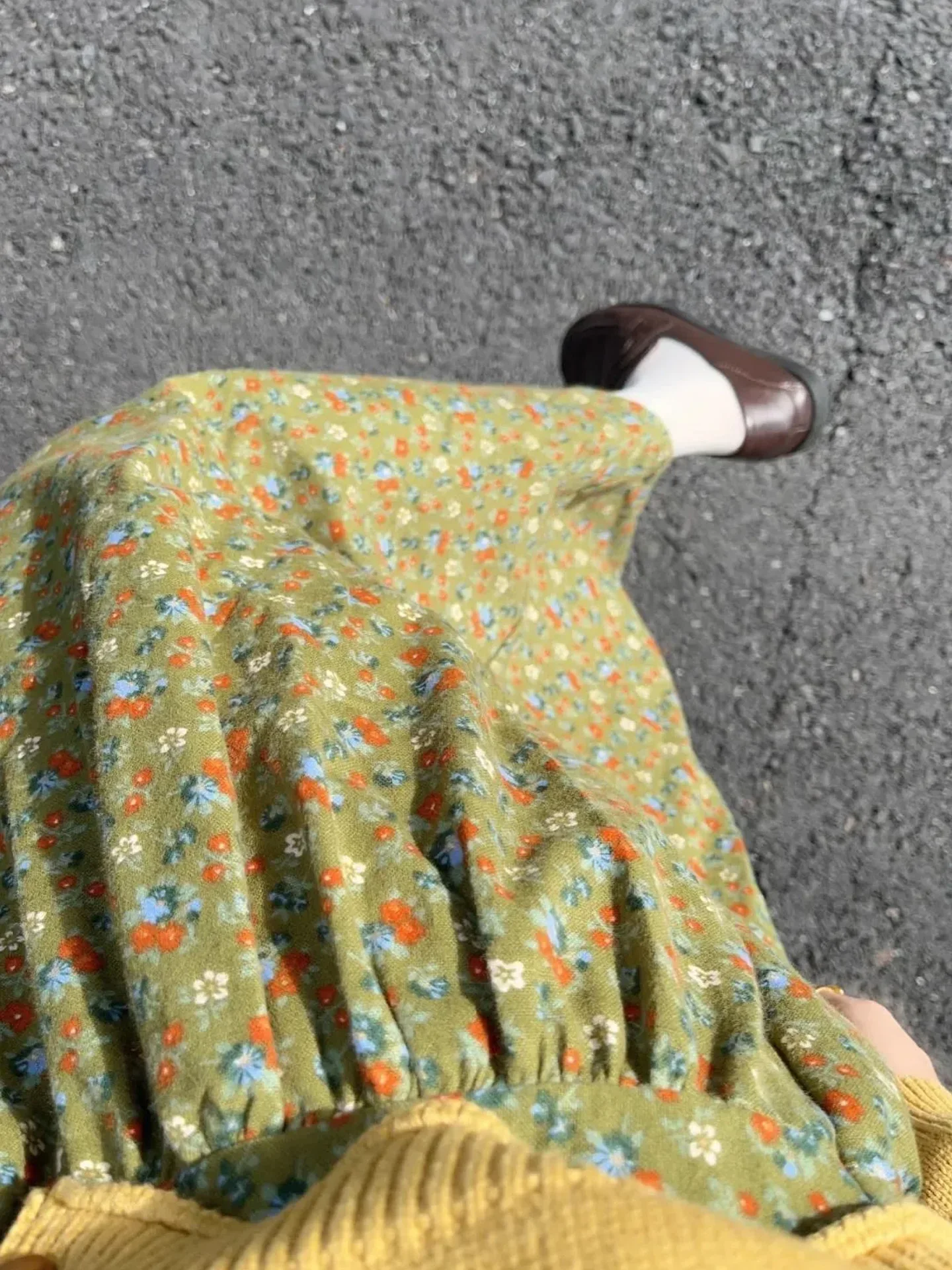 Retro Green Floral Cake Half Skirt Autumn  Artistic A-Line Umbrella Skirt Warm Cotton Flocking Print High Waist Elastic ...