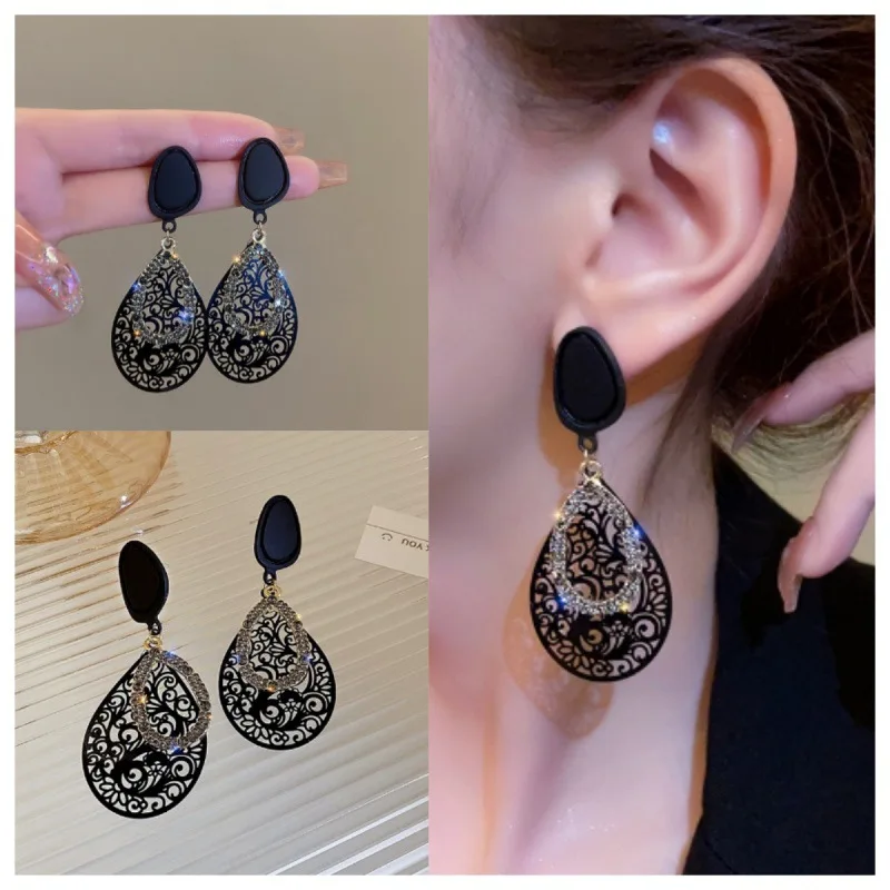 

Hollow pattern water droplet retro earrings with exaggerated temperament, niche, light luxury, cold style jewelry for women