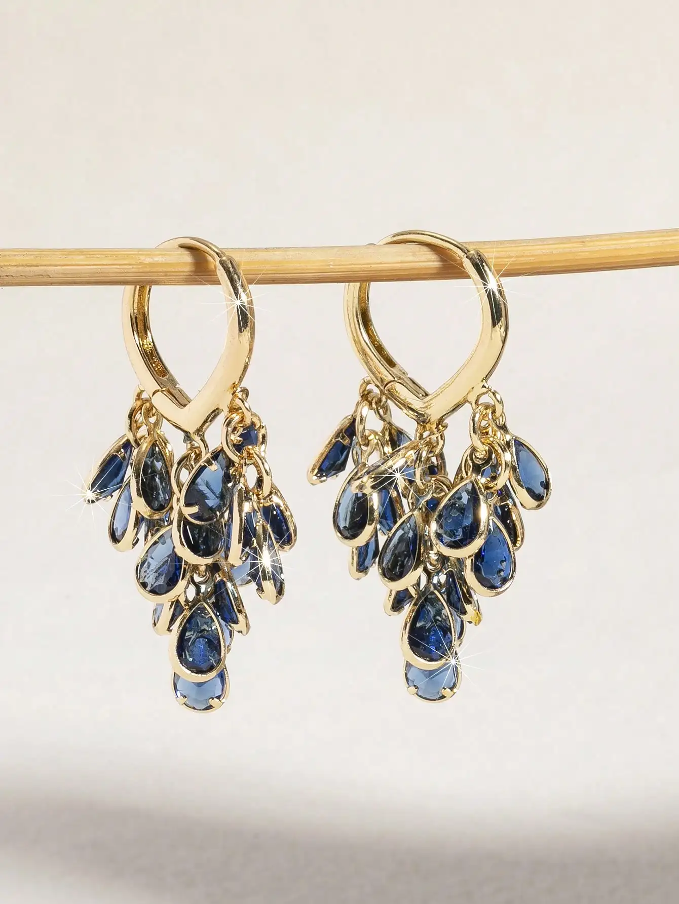 1 par de pendientes de aro pequeños de circonia con forma de gota de agua y corazón, elegantes, de alta gama, brillantes, dulces, versátiles, de alta calidad, en oro, plata, rosa, coloridos y perlados, adecuados para el uso diario de las mujeres, bodas, fiestas, bailes, regalos para amigos