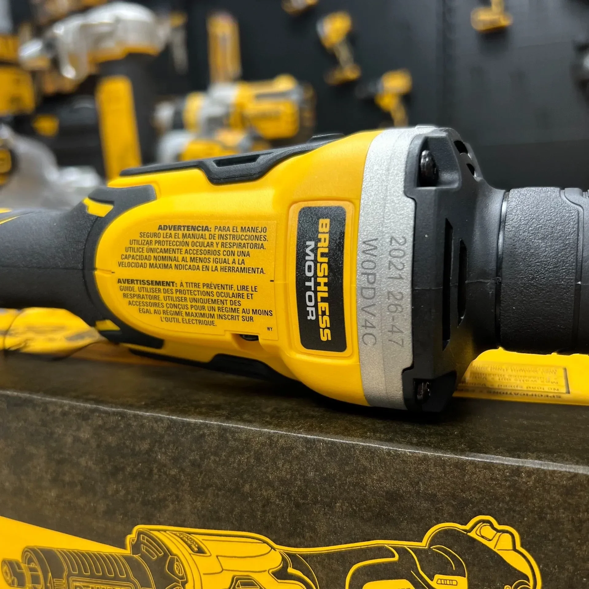 Imagem -04 - Dewalt-velocidade Variável sem Fio Die Grinder Tool Dcg426b 20v 11 Apenas Corpo Novo Produto