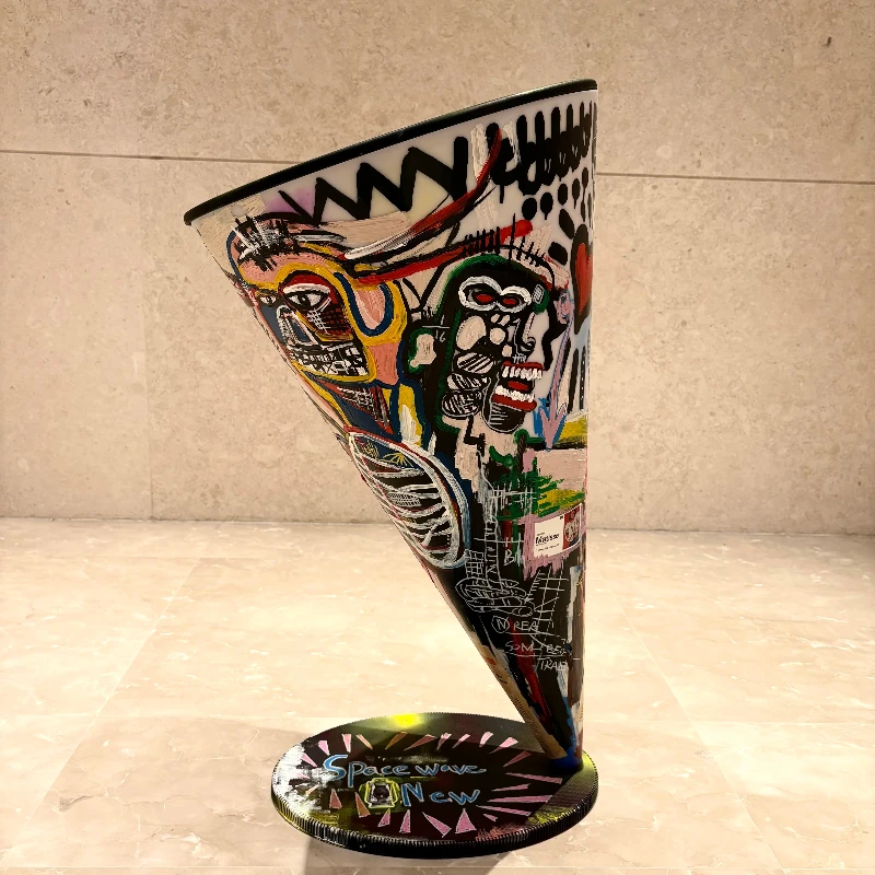 Trash can household living room light luxury high-end art creative high-value trash can