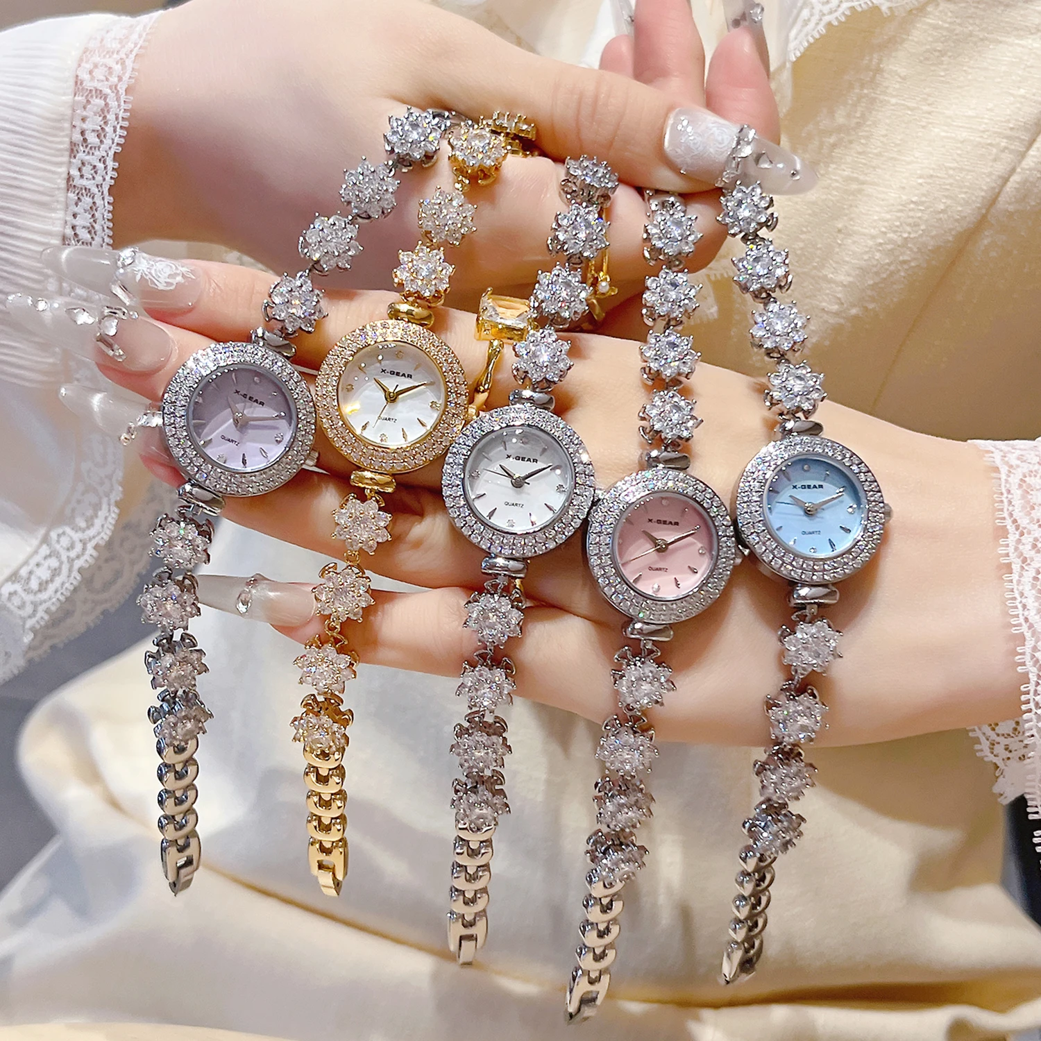 X-GEAR Watch Woman with Alloy Cubic Zirconia Dial & Floral Chain-Link Bracelet Fashion Quartz Watch Watch Woman Fashion
