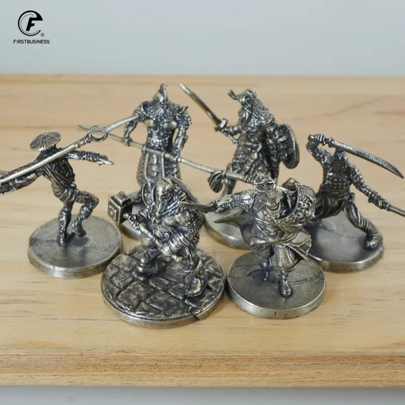 1PCS War Chess Table Game Ornaments Decorations Crafts Copper Ancient warriors Soldiers Dolls Army Legion Model Toy Figurine