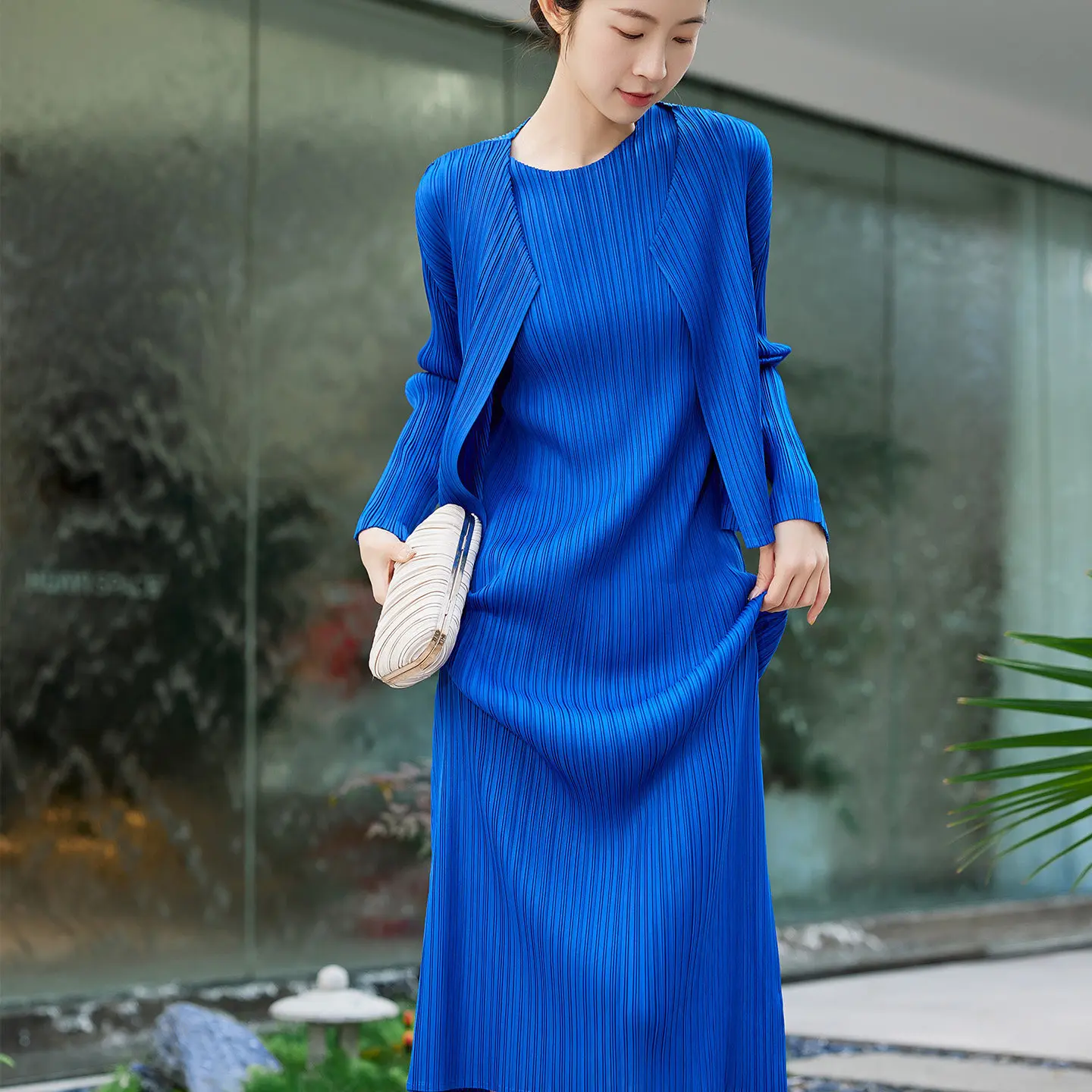 

Комплект из двух предметов Miyake Fold 2026: новый, легкий, в стиле «сдержанный шик», синий, для женщин, осенне-зимний, элегантный, высококачественный.