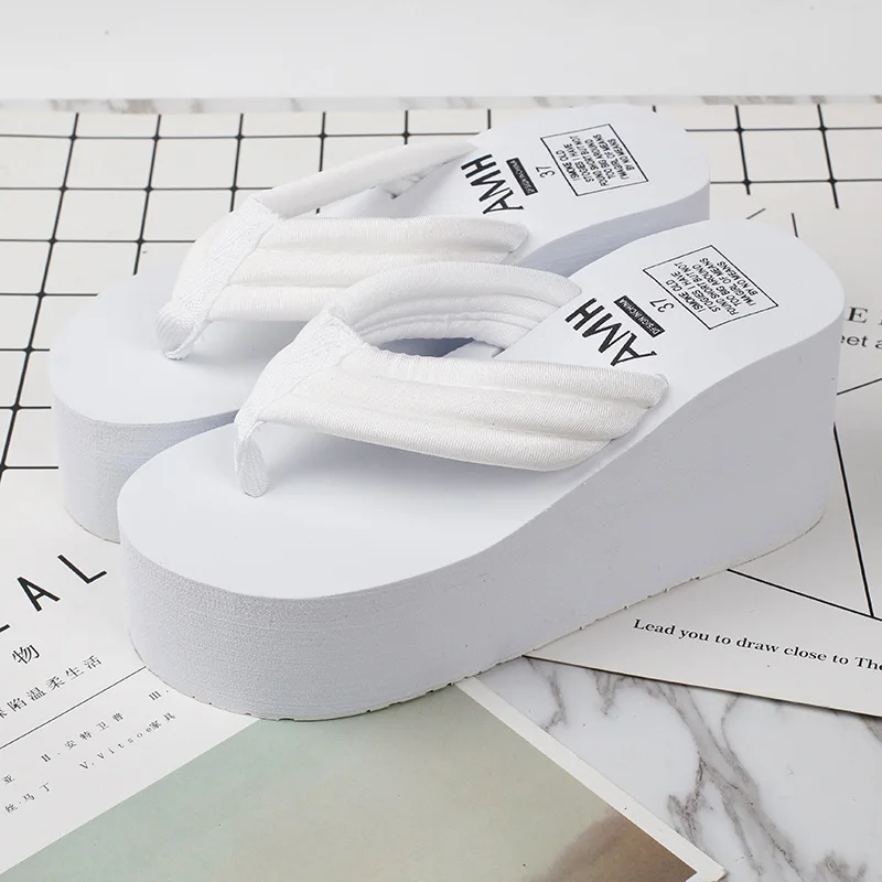 Leichte Keilabsatz-Flip-Flops für Damen, Modische Zehensteg-Plattform-Sandalen, Damen-Sommer-Sandalen mit dicker Sohle, rutschfeste Strandsandalen – Detail 16