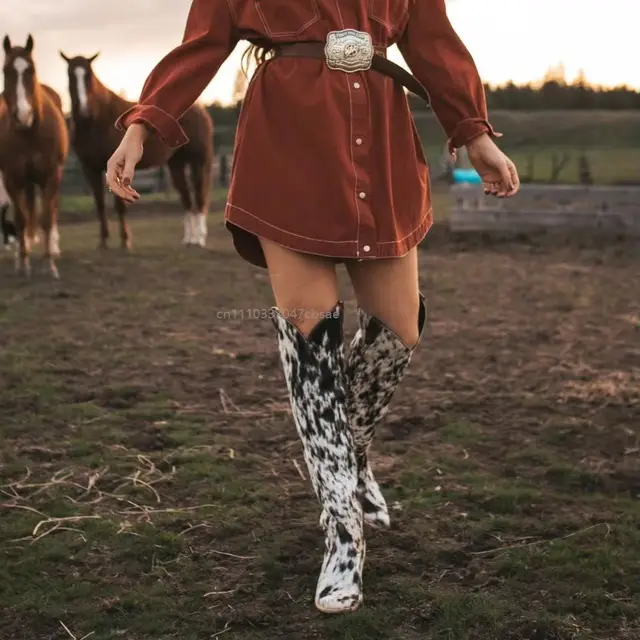 Botas Vaqueras Retro de Mujer con Estampado de Vaca y Pelo Sintético, de Tacón Grueso y Punta Puntiaguda, Estilo Western, Altas por Encima de la Rodilla, Modelo 2026