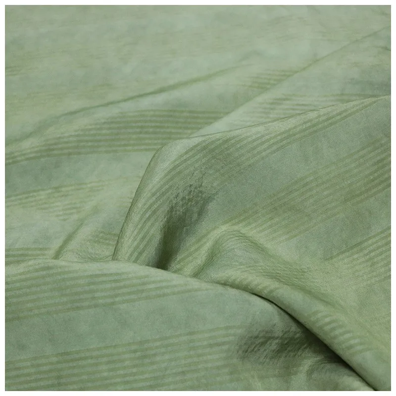 Traditional hand-dyed tussah silk blended fabric a new Chinese-style Hanfu and cheongsam designer for Chinese fashion trends