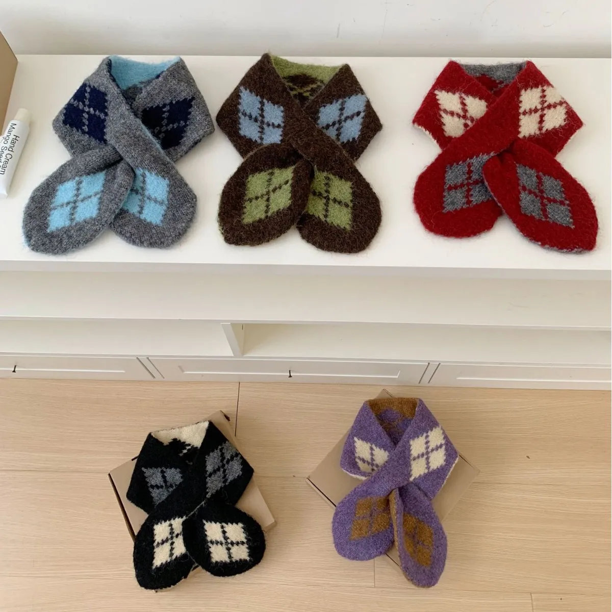 Vintage Color‑Block Argyle Wool‑Blend Knitted Scarf Women Korean Style Elegant Warm Neck Warmer Cold‑Proof Soft Neck Wrap