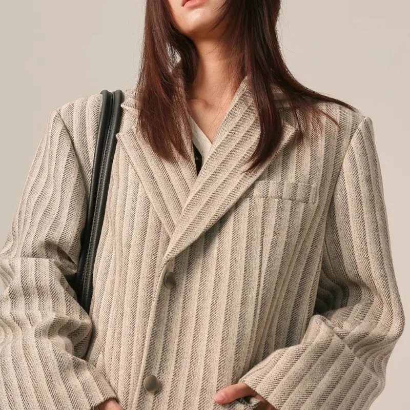 2025 Autumn and Winter New Young Versatile Suit Jacket Top Niche Fashion Casual Design Vertical Striped Suit