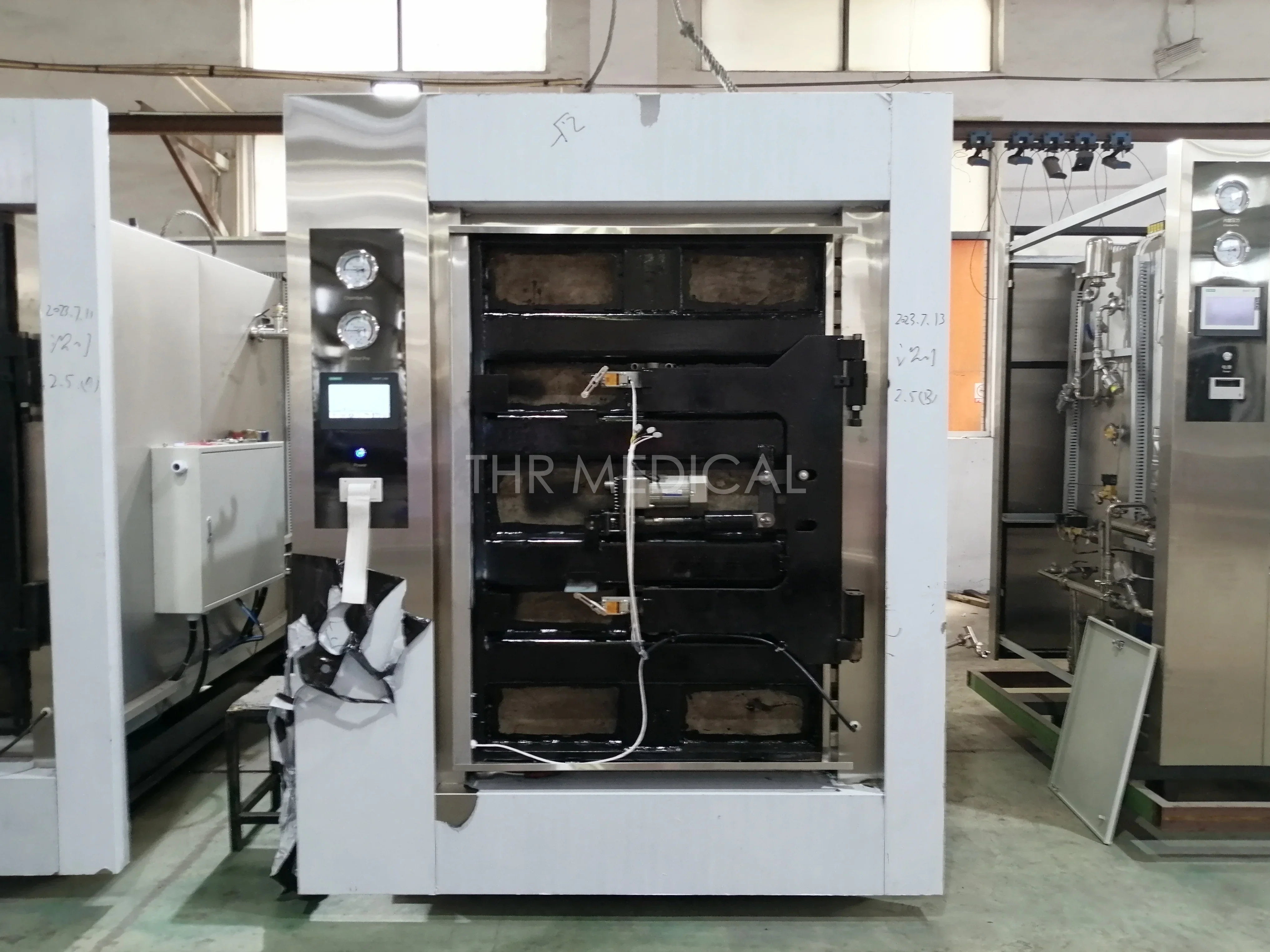 THR-WG Series CSSD Medical Equipment Fully Automatic Pulse Vacuum Autoclave With Hinge Door