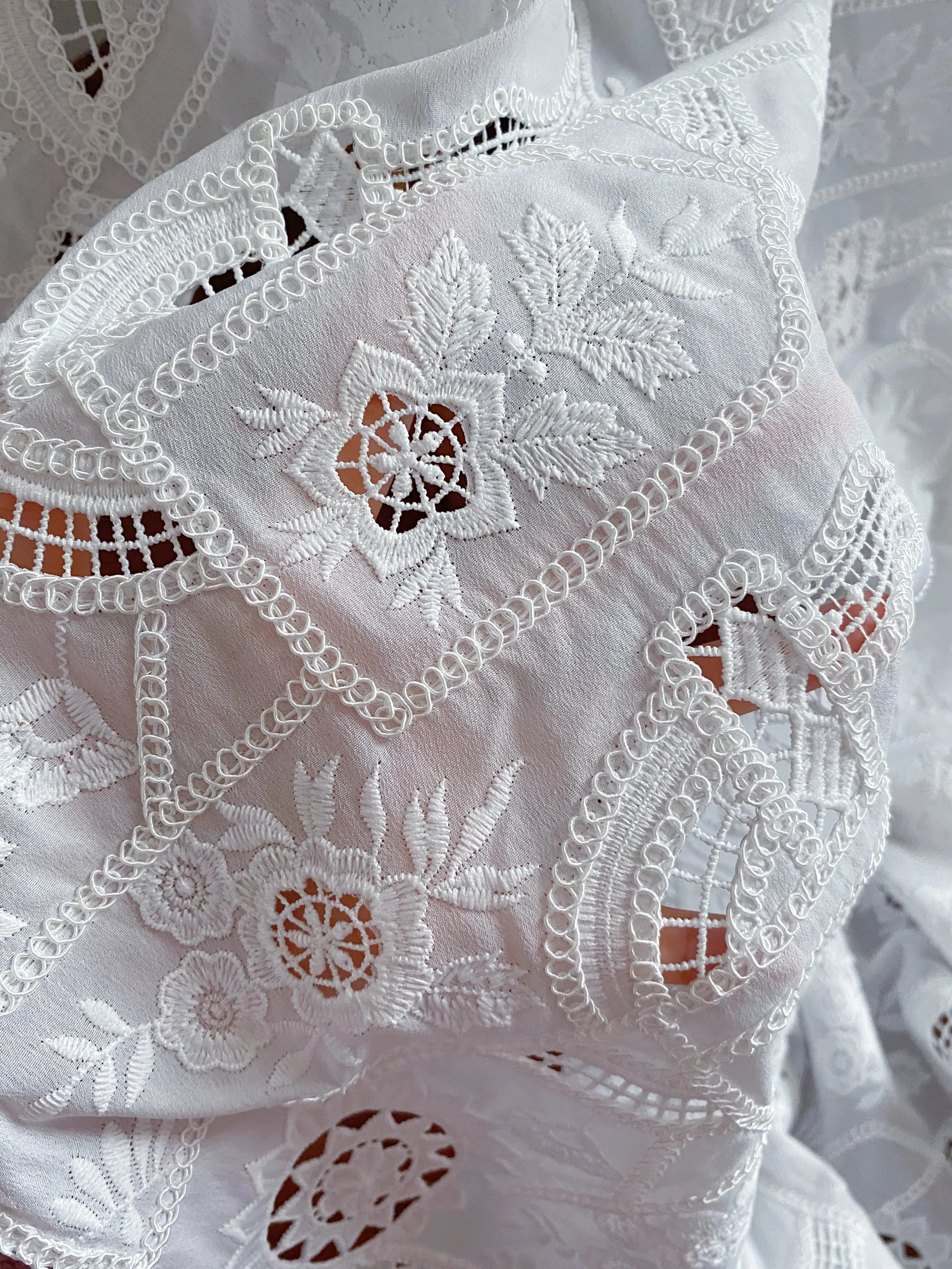 

New lace hollow-out embroidered floral chiffon fabric, laser embroidered fabric suitable for DIY clothing, wedding dresses