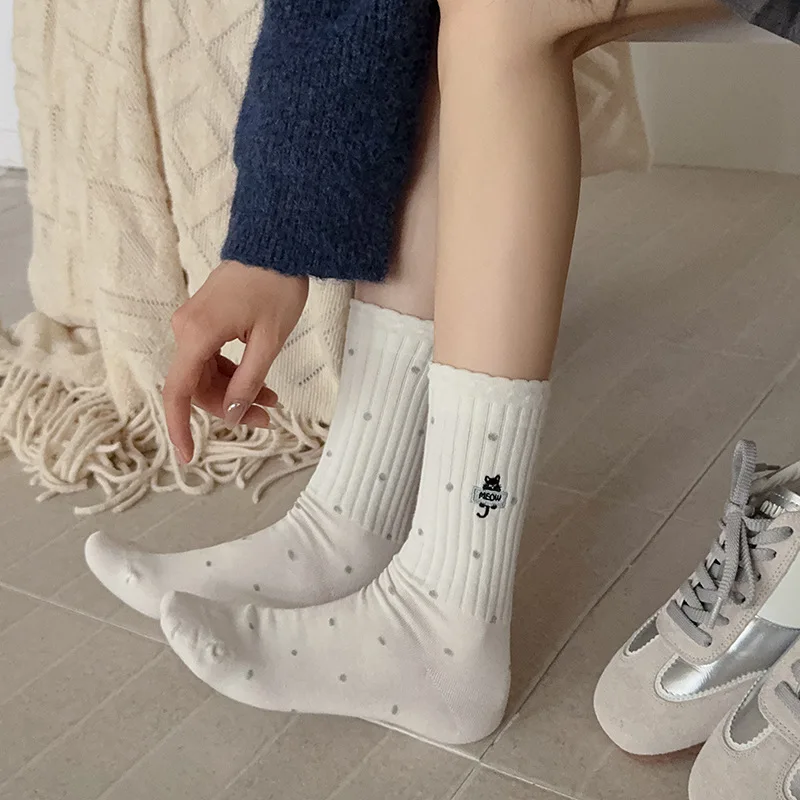 5 par damskich skarpetek Nowe trendy Haftowane, urocze skarpetki z kreskówkami Oddychające, długie, codzienne skarpetki damskie z bawełny w kropki Nowości