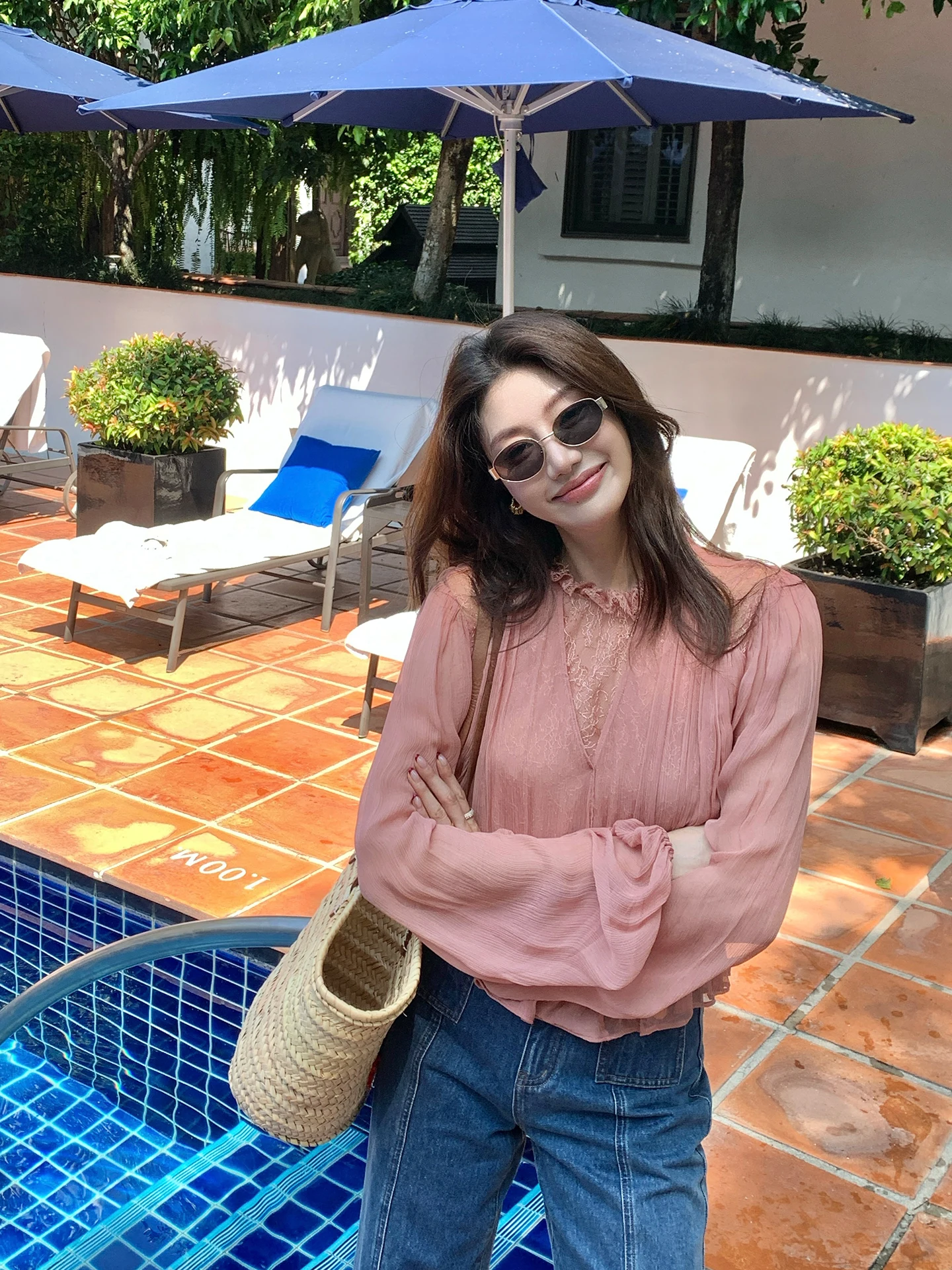 

Dragon Xier Gentle Breeze Lace Patchwork Chiffon Top Women's Pleated Lantern Sve Loose Slimming Upper Body D088