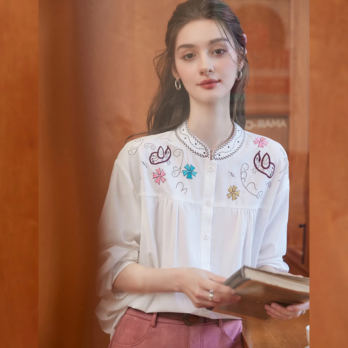 LOUIS YAO New Retro Embroidered Women's T-shirt 2025 Autumn Drop Shoulder Sleeves Contrast Color Long Sleeve Women Tees Top