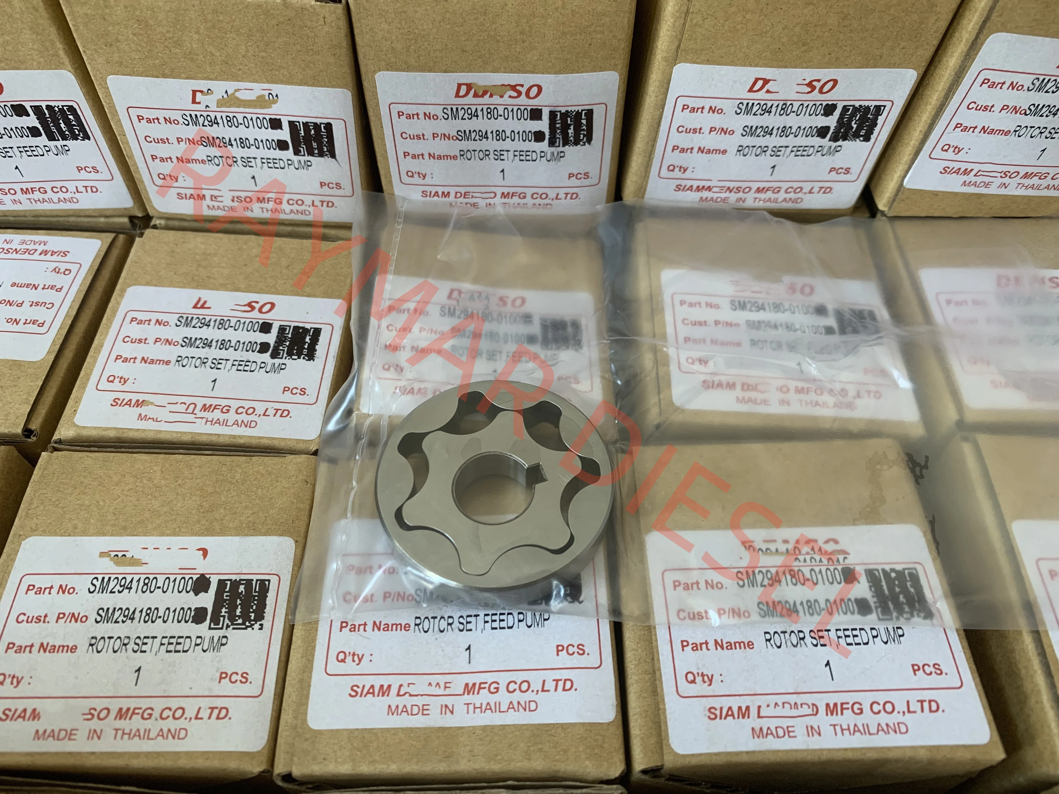 

GENUINE BRAND NEW DIESEL FUEL PUMP ROTOR SET FEED PUMP 294180-0100