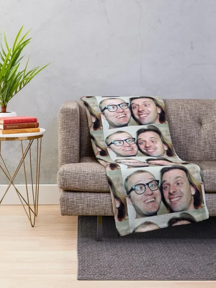 Ade Edmondson and Rik Mayall Throw Blanket Retros cosplay anime Blankets