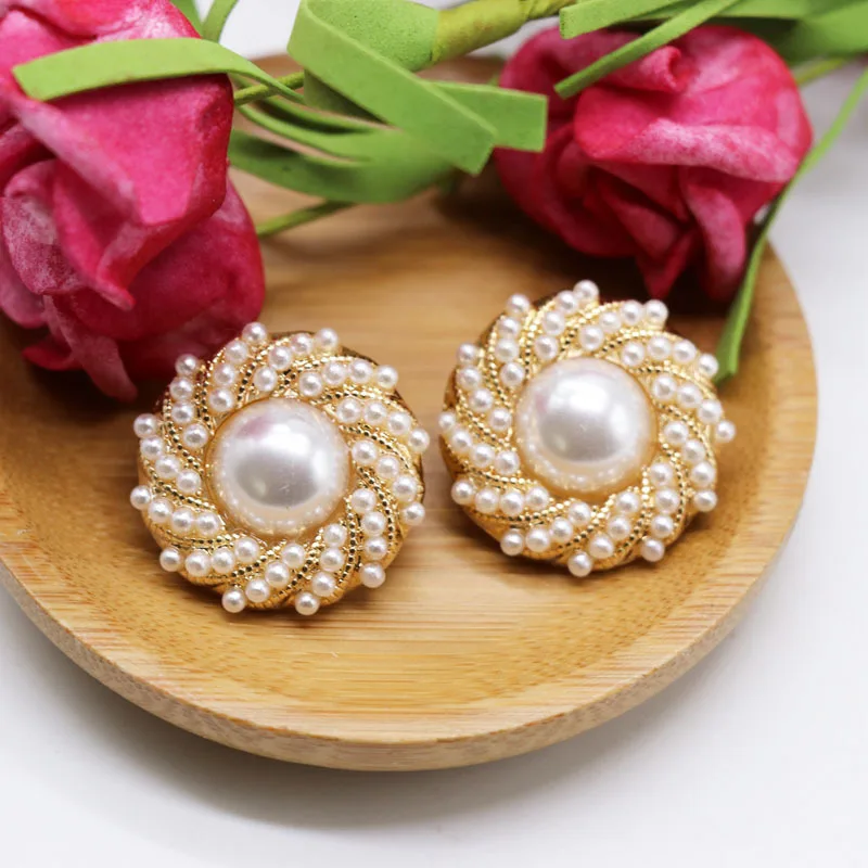 Vintage millet pearl earrings and ear clips