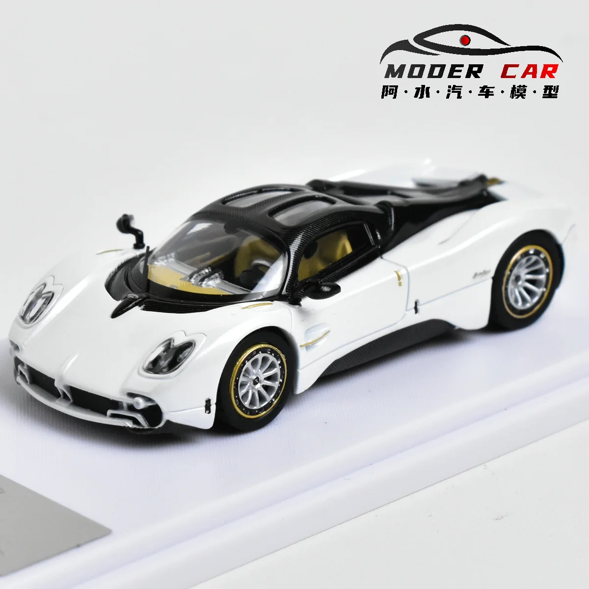 XF Model 1:64 Pagani  Utopia Diecast Model Car