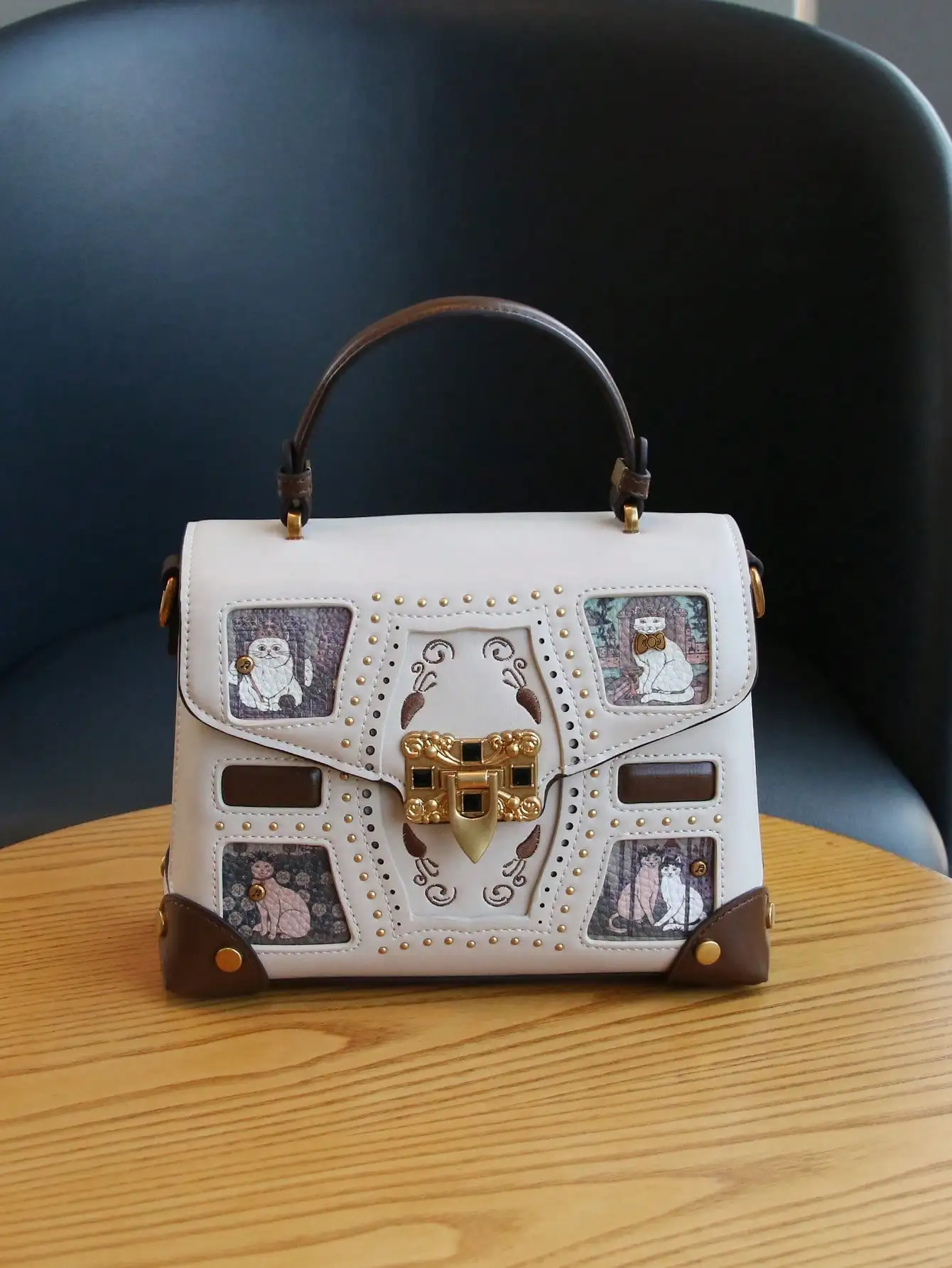 2026 fashion new luxury western ladies portable small bag cat pattern heavy industry hardware retro color matching one-shoulder crossbody bag
