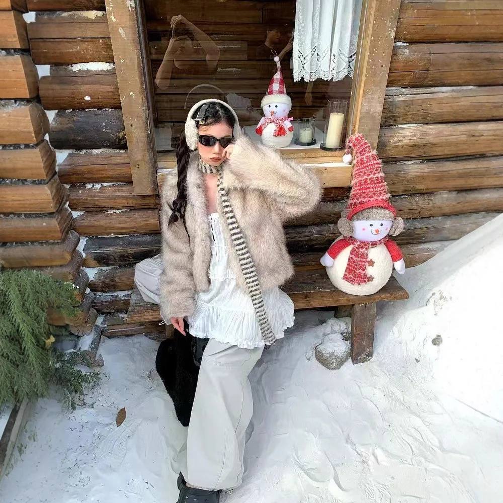 

KIDCRKJ Women Winter Mink Fur Coat Beige Lapel Collar Short Lady's Imitation Fur Jacket Stylish Faux Fur Outwear For Female