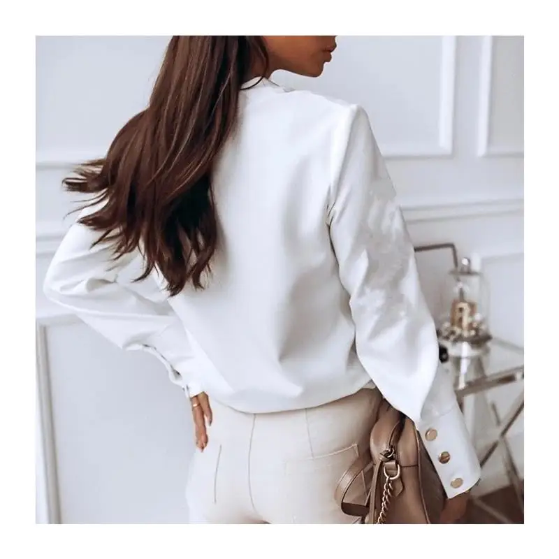 قميص نسائي أنيق بأكمام طويلة وطوق قائم وأزرار معدنية، تصميم نحيف وعصري، بلون نقي من الصين بدون علامة تجارية.