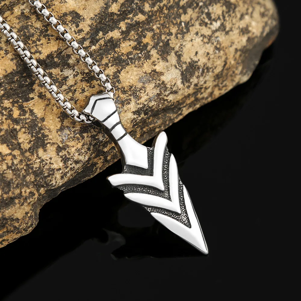 

Men's Fashion European and American Jewelry Titanium Steel Triangular Lance Pendant Stainless Steel Necklace Viking arrow