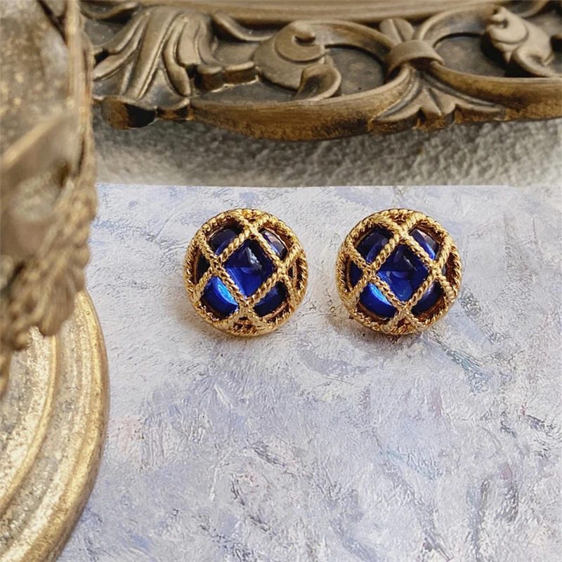 HUANZHI Fashion Charm Resin Rhinestone Blue Metal Dangle Earrings for Women Party Vintage Pendant Jewelry Accessories New