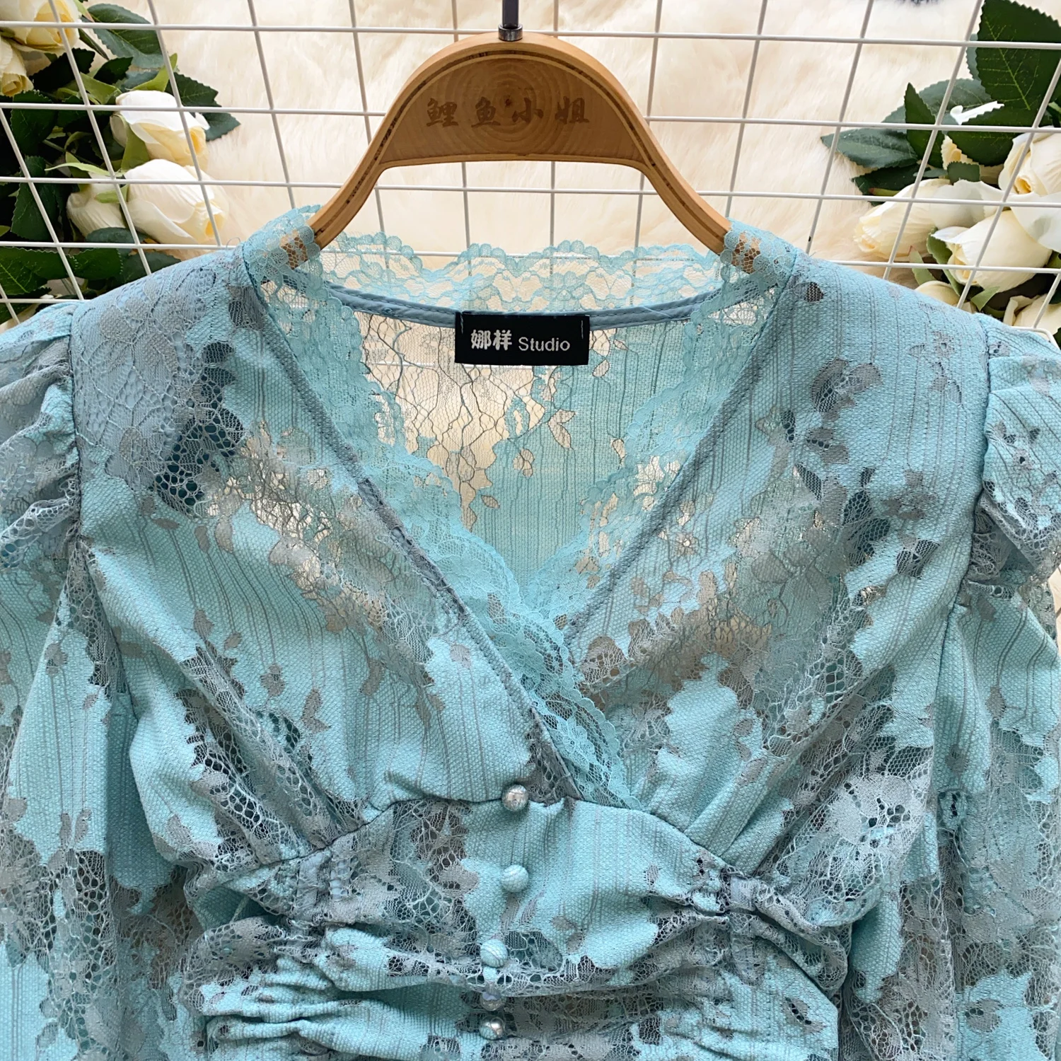 Chic Sexy sweet pleated Hook flower hollow lace T shirt Elegant  Crop Top  Vintage Fashion Tees Female Spring Summer Shirt