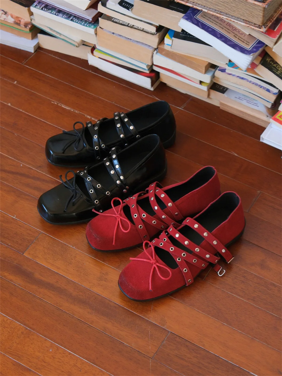

Mooreyu Red Bowknot Ballet Flat Shoes Women's Spring Summer New Style Genuine Leather Retro Rivet Slip-On Flats Fashionable C...