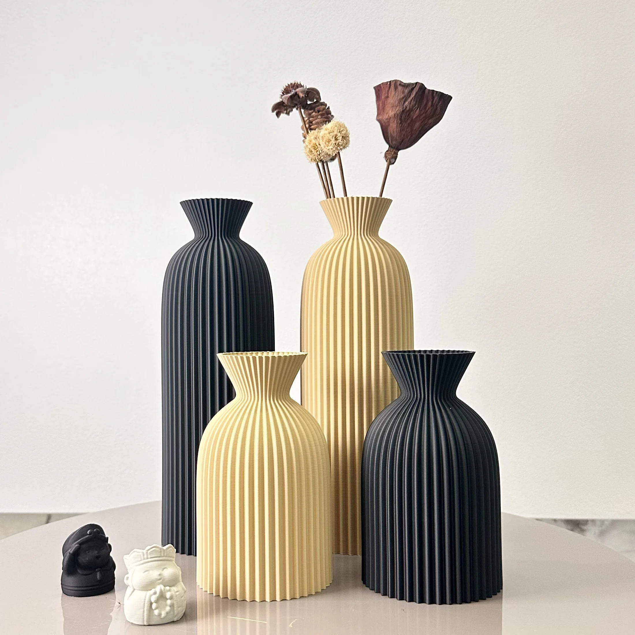 Wavy Pattern Art Dry Vase, 2-Piece Set