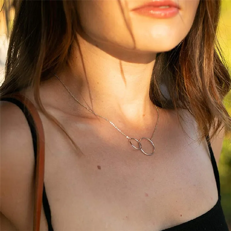 New Fashion Simple Geometric Pendant Necklaces For Women Two Hoops Circle Connected Smooth Charm Necklace Accessories Best Gifts