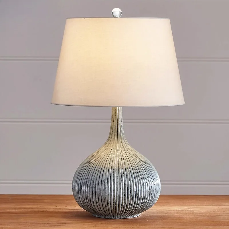Swiss Ceramic Floor Lamp Creative High-end Feeling Living Room Modern Luxury Decoration Office Cafe Bedroom Bedside Table Lights
