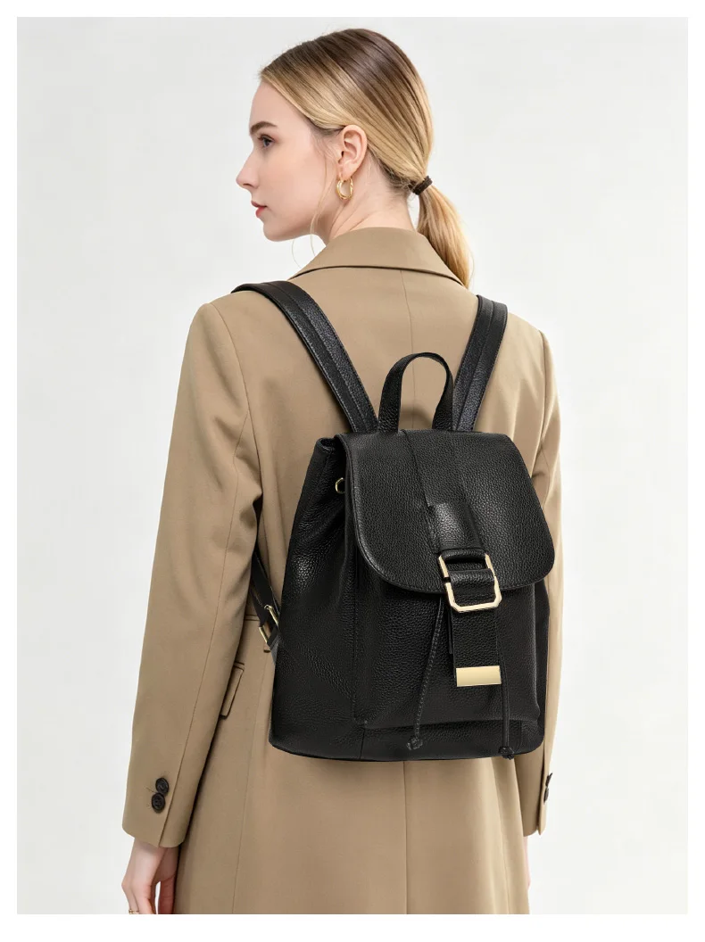 Damen-Rucksack aus genarbtem Leder, Mini-Rucksack mit Kordelzug und goldener Schnalle, lässiger Tagesrucksack für Damen, ideal für Arbeit und den täglichen Gebrauch – Detail 3