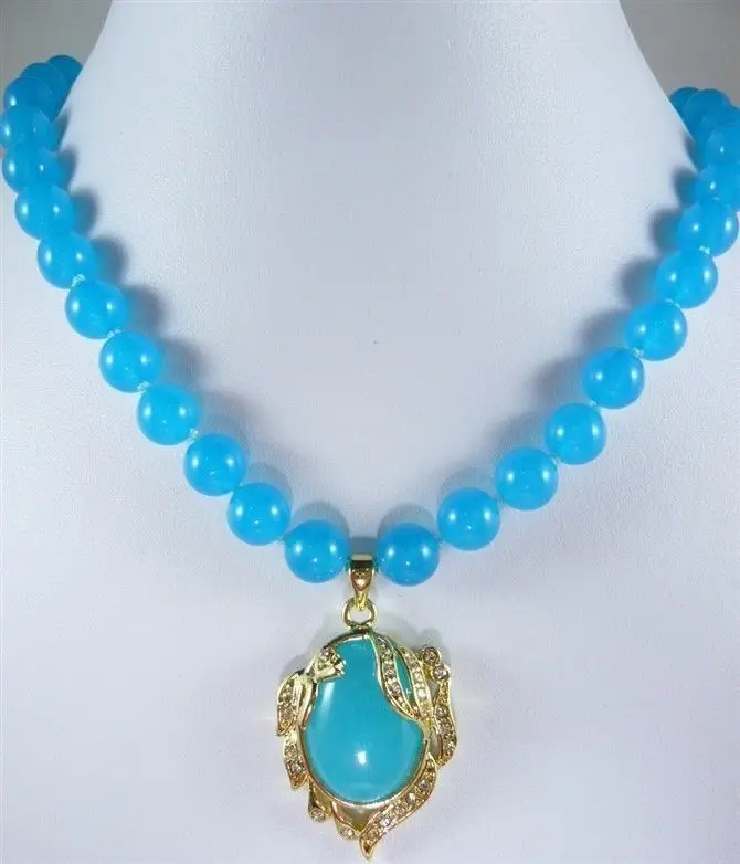 

lady's finest accessory! noble blue jade Necklace + inlaid crystal blue jade pendant