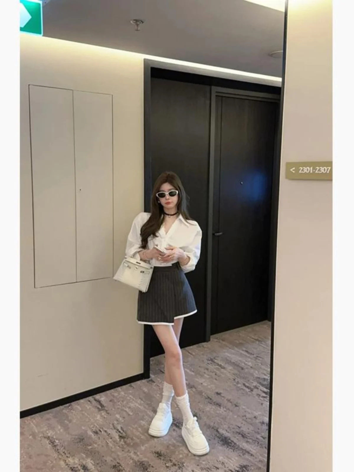 

Korean Style Casual Anti-Aging Lace Trim White Shirt Top Women Spring New Irregular Striped Skirt Set Fashionable Two-Pi...