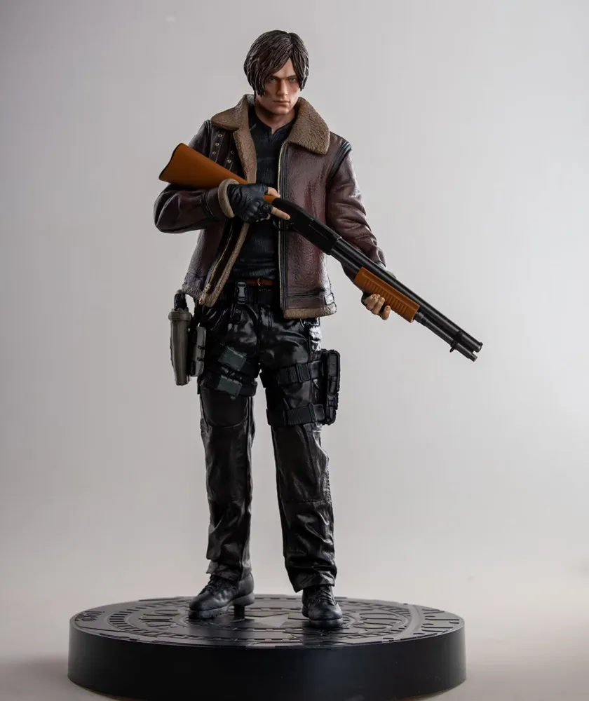 33cm Leon Kennedy Figure GK PVC Action Figure Biohazard Game Leon Anime Statue Model Toys Collection Doll Gift