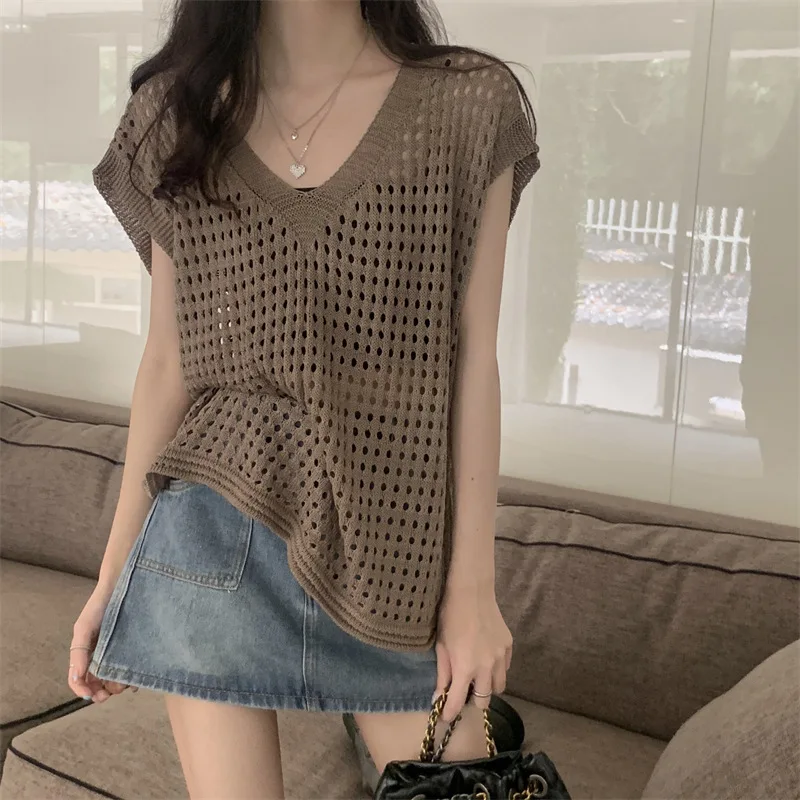 Summer Art Retro Fresh Minimalist Loose Medium Length Knitted Sleeveless Tank Top V-neck Solid Color Hollow Women's T-shirt Top