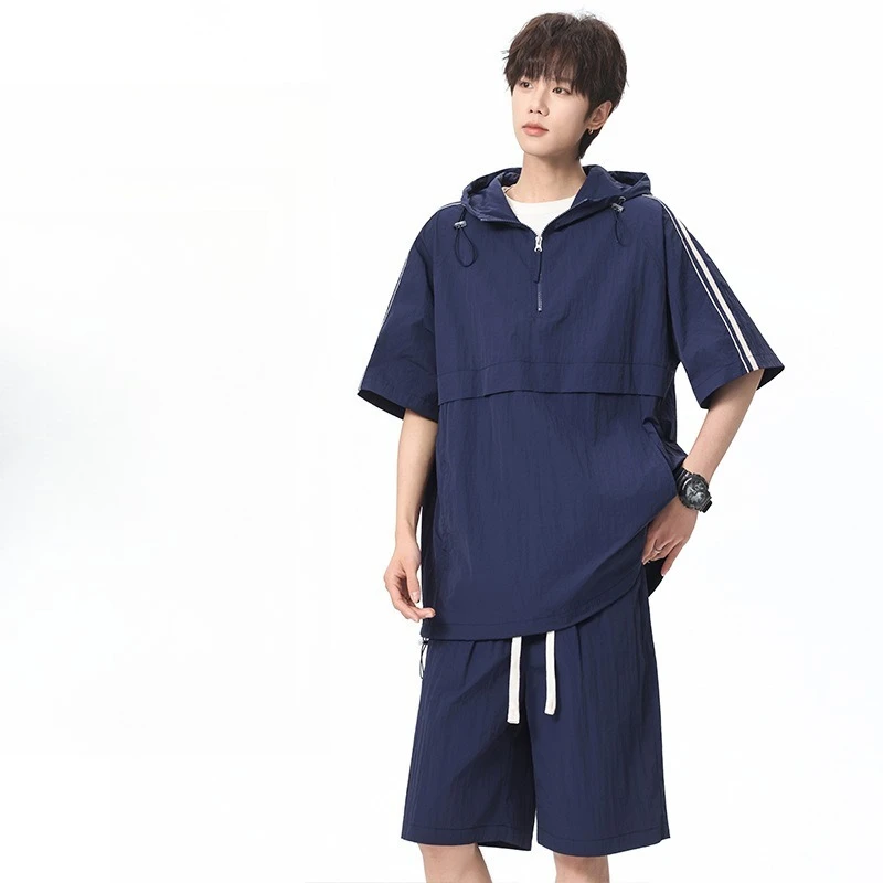 completo-fitness-leggero-maglietta-a-collo-alto-con-tasche-laterali-e-pantaloncini-da-ciclista-traspirante-morbido-al-tatto-vestibilita-slim-abbigliamento-a-compressione