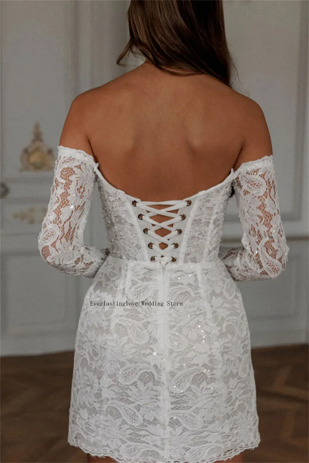 Abiti da sposa corti/mini sexy con spalle scoperte maniche lunghe in pizzo applique su misura bianchi formali da sposa 2024