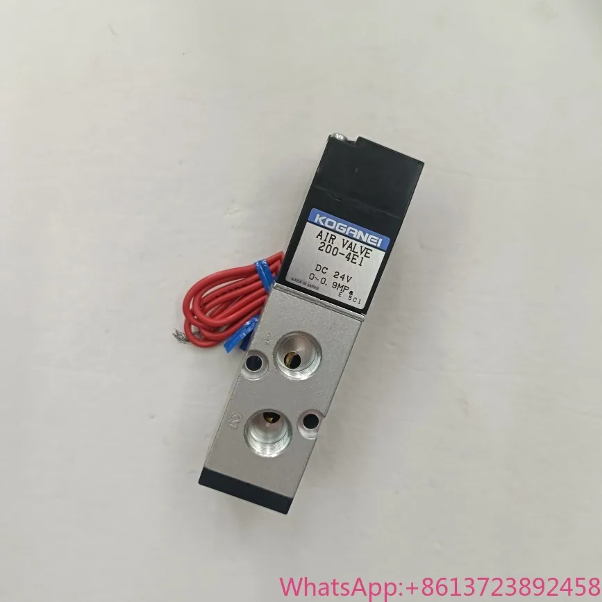 

Original KOGANEI AIR VALVE 200-4E1 Solenoid Valve DC24V AC100/110V AC200/220V