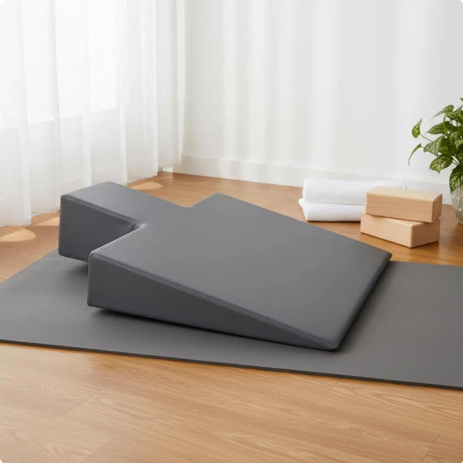 Maternity Support Cushion Supportive Triangle Shape Pilates Box for Pilates Reformer Prenatal Fitness Equipment