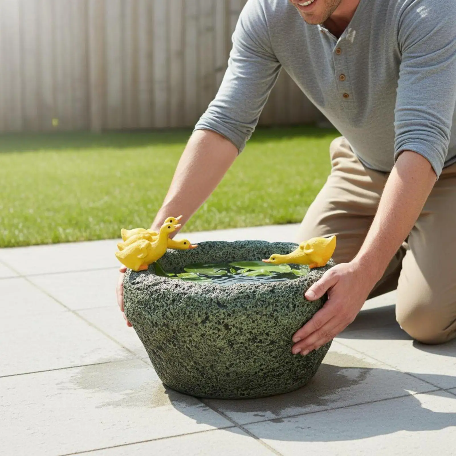 Duck Figurine Planter Creative Design Faux Stone Duck Pot Hand-Painted Resin Stone Trough for Patio, Balcony, Desktop