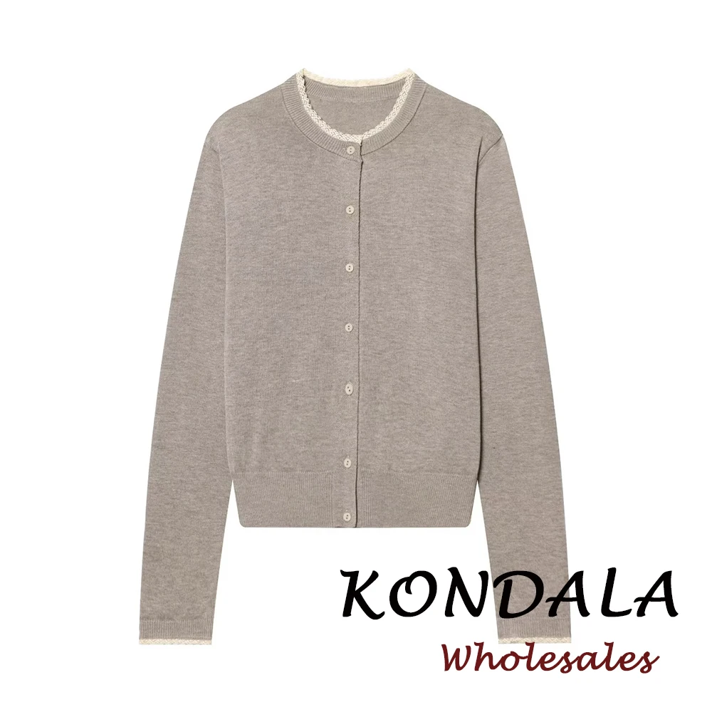 KONDALA Schicker Einfarbiger Damen Frühling Casual Spitzen-Strickpullover Eleganter O-Ausschnitt Einreihig Modisch 2026 Plissierter Khaki Damenpullover